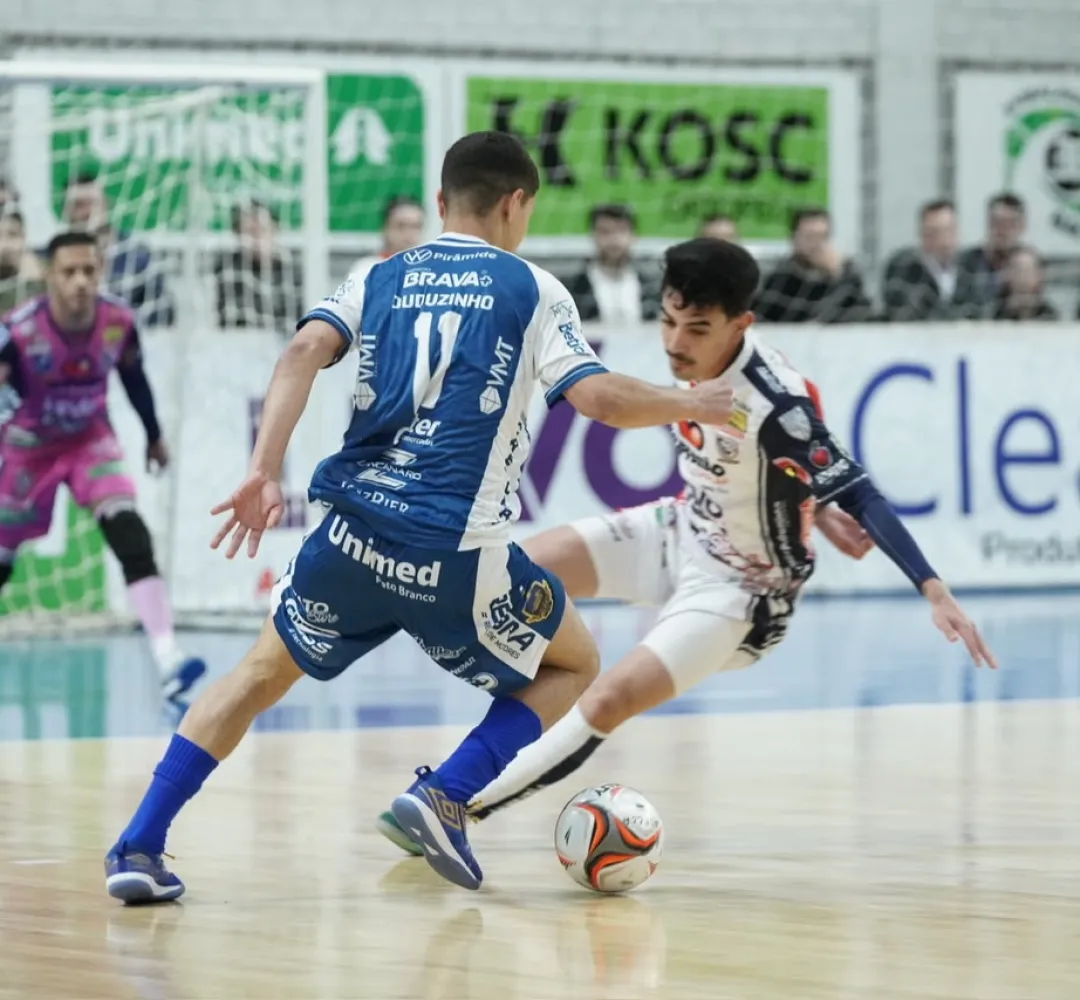 O Pato Futsal é o líder do Estadual